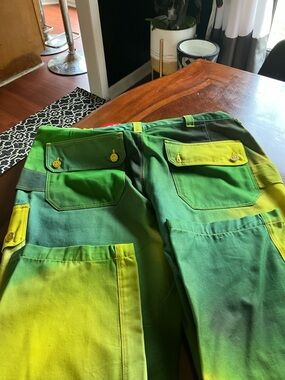 Ladies green and yellow cargo pants